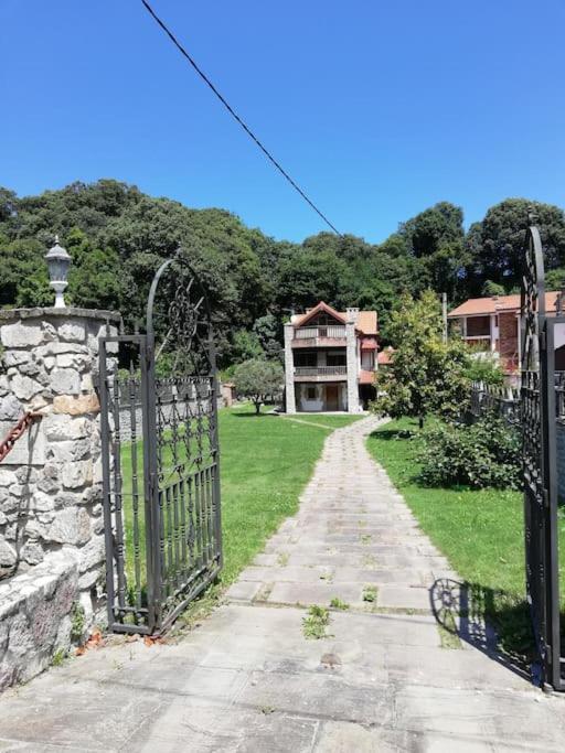 Casa Con Amplio Jardin En Pechon Villa ภายนอก รูปภาพ